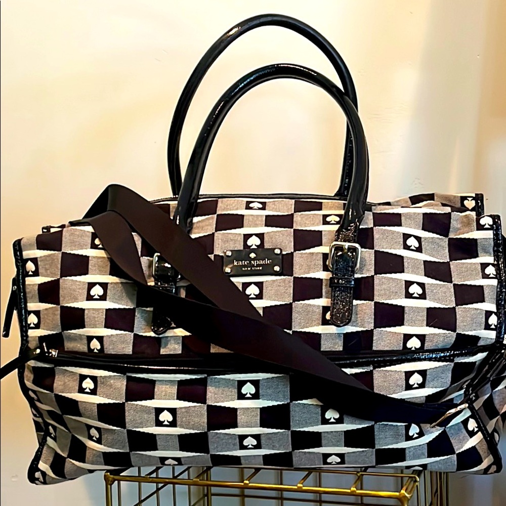 Kate Spade Black and White Checkered Travel Bag with storybook lining - Picture 2 of 14